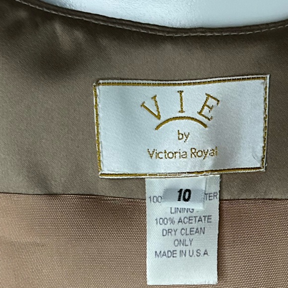 Vintage VIE by Victoria Royal Women's Taupe Shell Crop Lined Side-Zip Sz 10 - Picture 10 of 13